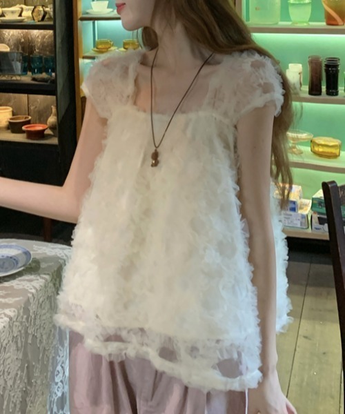 AMAJI(アマジ)の「メッシュ切替 フレアスリーブ トップス(その他トップス・レディース・イエロー/ベージュ・SMALL/MEDIUM/LARGE)」の2枚目の写真