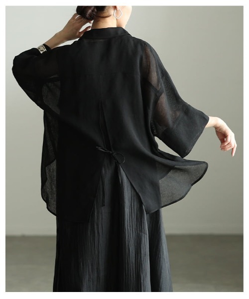 Sawa a la mode（サワアラモード）の「バックスリットシアービッグシャツ（シャツ/ブラウス・レディース・ライトベージュ/ブラック・FREE）」の19枚目の写真