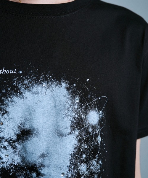 Camphor wood（カンファーウッド）の「GRAPHIC SPACE RHINESTONE TEE / ラインストーンスペースグラフィックTシャツ（Tシャツ/カットソー・メンズ・ブラック/ホワイト・SMALL/MEDIUM/LARGE）」の22枚目の写真