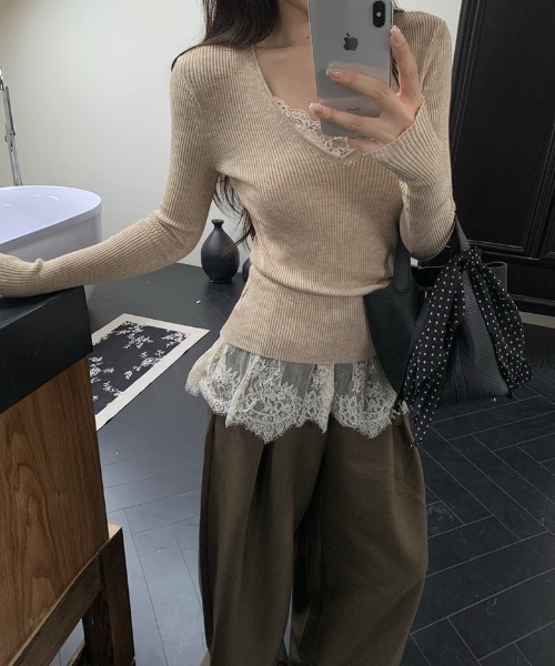 HAILY(ヘイリー)の「レースペプラム切替カップ付きキャミソール(キャミソール・レディース・ホワイト/アイボリー/ブラック・FREE)」の22枚目の写真