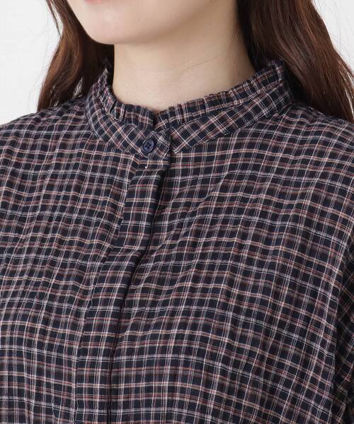 one'sterrace（ワンズテラス）の「衿フリル フレンチスリーブチェックシャツ（シャツ/ブラウス・レディース・ネイビー系5/グレー系その他7/アイボリー系8/ダークブラウン系8・02）」の16枚目の写真