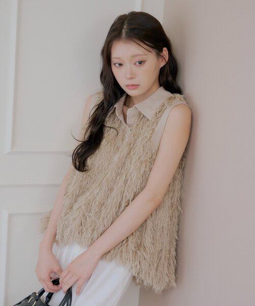 Chico(チコ)の「【SALON by Chico】フリンジファー袖ブラウス(シャツ/ブラウス・レディース・ベージュ/ホワイト/ブラック・FREE)」の12枚目の写真