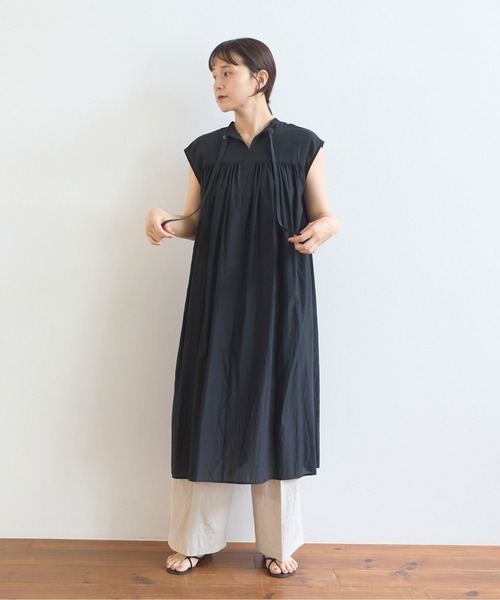 yuni(ユニ )の「100/1C Cu 2way gather SH-OP(ワンピース・レディース・グレー/ブラック・FREE)」の3枚目の写真
