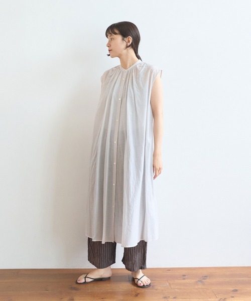 yuni(ユニ )の「100/1C Cu 2way gather SH-OP(ワンピース・レディース・グレー/ブラック・FREE)」の9枚目の写真