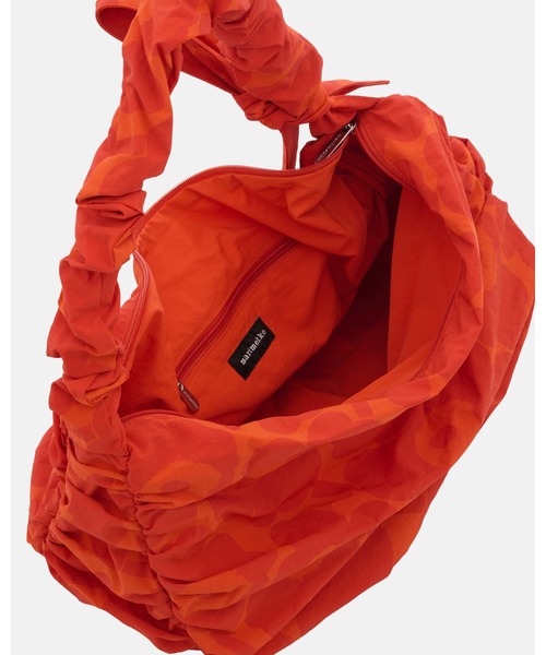 marimekko(マリメッコ)の「Utu Unikko / Crossbody bag L(ショルダーバッグ・レディース・オレンジ/グリーン/ブラック・FREE)」の19枚目の写真