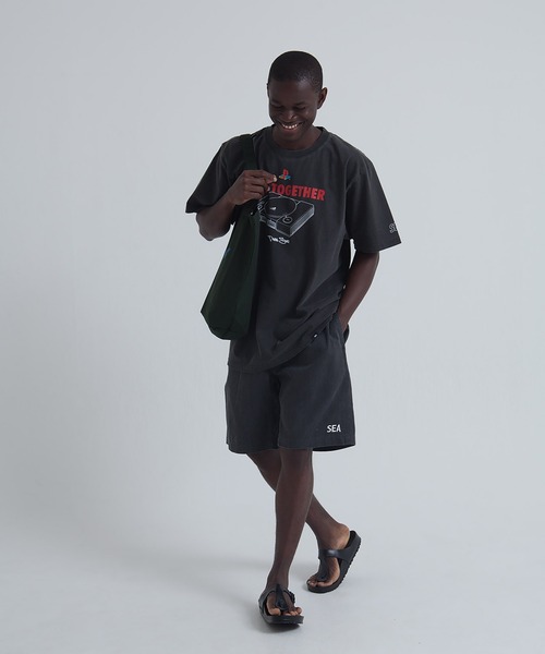 WIND AND SEA（ウィンダンシー）の「PLAYSTATION x WDS GAME CONSOLE S/S TEE（Tシャツ/カットソー・メンズ・ホワイト/ブラック・X-LARGE/LARGE/MEDIUM/SMALL）」の3枚目の写真