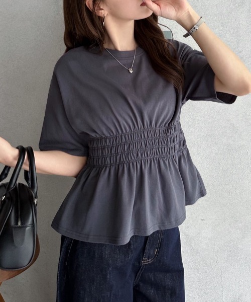 TREOVER(トレオーバー)の「スタイルアップを叶えるウエストシャーリングTシャツ(Tシャツ/カットソー・レディース・チャコールグレー/オフホワイト・FREE)」の15枚目の写真