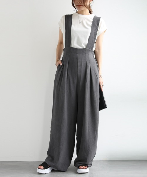 and it_(アンドイット)の「ワイドサロペット(サロペット/オーバーオール・レディース・チャコール/ブラック・M)」の11枚目の写真