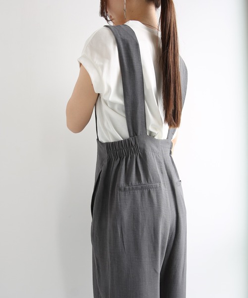 and it_(アンドイット)の「ワイドサロペット(サロペット/オーバーオール・レディース・チャコール/ブラック・M)」の3枚目の写真