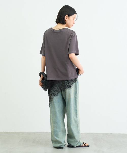 CIAOPANIC TYPY（チャオパニックティピー）の「ZOZO限定接触冷感フラワープリント刺繍Tee（Tシャツ/カットソー・レディース・チャコールグレー/ホワイト/アイボリー/ブラウン・ONE SIZE）」の18枚目の写真