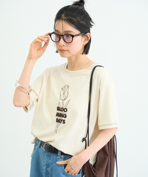 CIAOPANIC TYPY（チャオパニックティピー）の「ZOZO限定接触冷感フラワープリント刺繍Tee（Tシャツ/カットソー・レディース・チャコールグレー/ホワイト/アイボリー/ブラウン・ONE SIZE）」の11枚目の写真