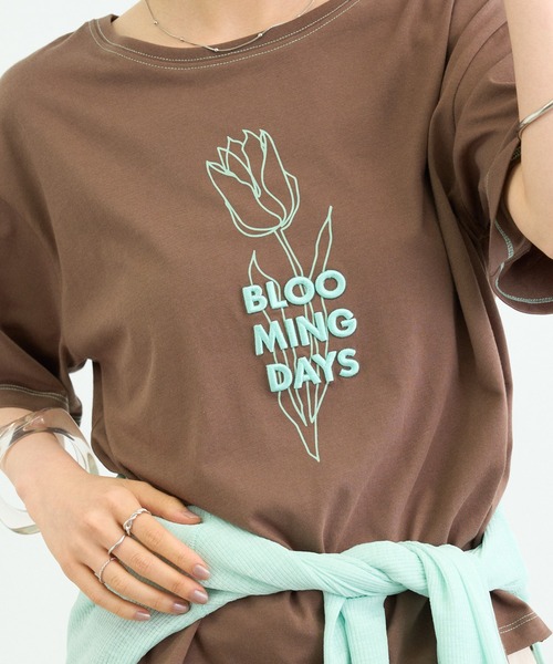 CIAOPANIC TYPY（チャオパニックティピー）の「ZOZO限定接触冷感フラワープリント刺繍Tee（Tシャツ/カットソー・レディース・チャコールグレー/ホワイト/アイボリー/ブラウン・ONE SIZE）」の19枚目の写真