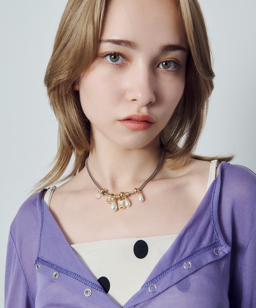 GOLDY(ゴールディ)の「パール × モチーフ スネーク チェーン ネックレス(ネックレス・レディース・シルバー×ゴールド/ゴールド/シルバー・FREE)」の12枚目の写真