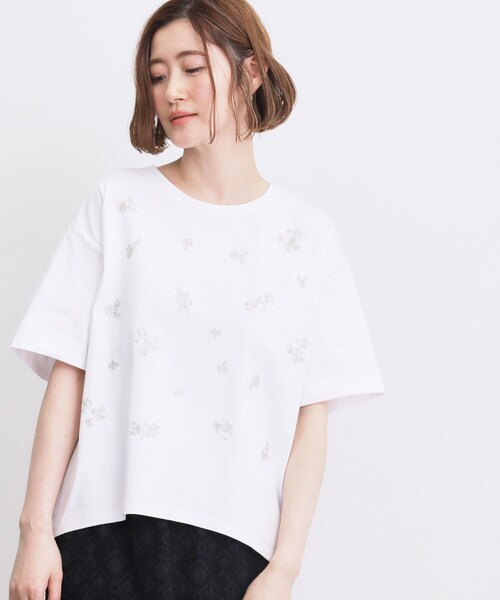 grove（グローブ）の「フラワーモチーフスパンコールTシャツ（Tシャツ/カットソー・レディース・オフホワイト/ブラック/サンドベージュ・02/03/01/04/05）」の4枚目の写真