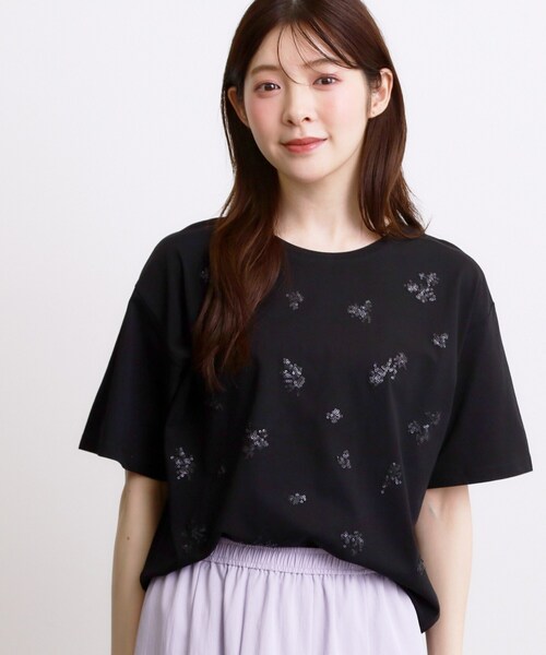 grove（グローブ）の「フラワーモチーフスパンコールTシャツ（Tシャツ/カットソー・レディース・オフホワイト/ブラック/サンドベージュ・02/03/01/04/05）」の8枚目の写真