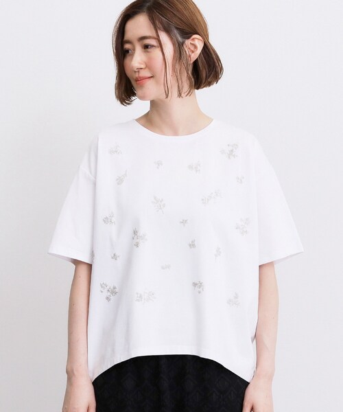 grove（グローブ）の「フラワーモチーフスパンコールTシャツ（Tシャツ/カットソー・レディース・オフホワイト/ブラック/サンドベージュ・02/03/01/04/05）」の16枚目の写真