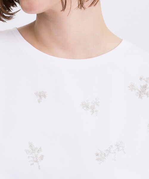 grove（グローブ）の「フラワーモチーフスパンコールTシャツ（Tシャツ/カットソー・レディース・オフホワイト/ブラック/サンドベージュ・02/03/01/04/05）」の19枚目の写真