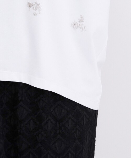 grove（グローブ）の「フラワーモチーフスパンコールTシャツ（Tシャツ/カットソー・レディース・オフホワイト/ブラック/サンドベージュ・02/03/01/04/05）」の21枚目の写真