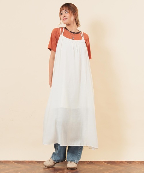 anap mimpi(アナップミンピ)の「エアリーロングキャミワンピース(ワンピース・レディース・ブラック/ダークブラウン/アイボリー・F)」の2枚目の写真