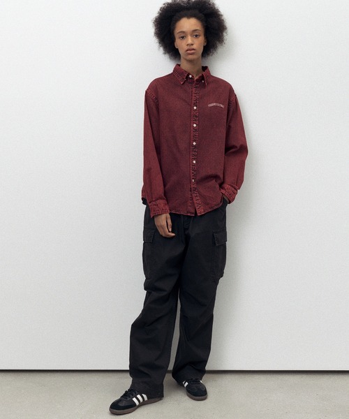 thisisneverthat(ディスイズネバーザット)の「Washed Denim Shirt(シャツ/ブラウス・メンズ・レッド/ダークブラウン/インディゴブルー・M/L/S/XL)」の11枚目の写真