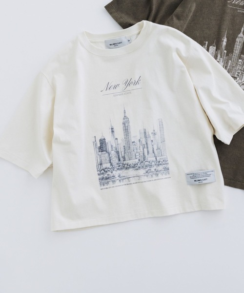 niko and...(ニコアンド)の「【WILLIAM B.ELIOTT】NYCTシャツ(Tシャツ/カットソー・レディース・オフホワイト/ブラウン・MEDIUM/LARGE)」の1枚目の写真