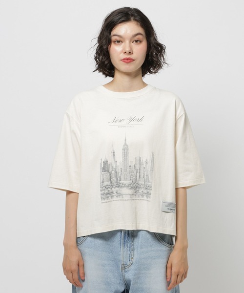 niko and...(ニコアンド)の「【WILLIAM B.ELIOTT】NYCTシャツ(Tシャツ/カットソー・レディース・オフホワイト/ブラウン・MEDIUM/LARGE)」の11枚目の写真