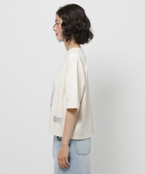 niko and...(ニコアンド)の「【WILLIAM B.ELIOTT】NYCTシャツ(Tシャツ/カットソー・レディース・オフホワイト/ブラウン・MEDIUM/LARGE)」の4枚目の写真