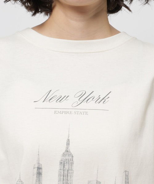 niko and...(ニコアンド)の「【WILLIAM B.ELIOTT】NYCTシャツ(Tシャツ/カットソー・レディース・オフホワイト/ブラウン・MEDIUM/LARGE)」の5枚目の写真