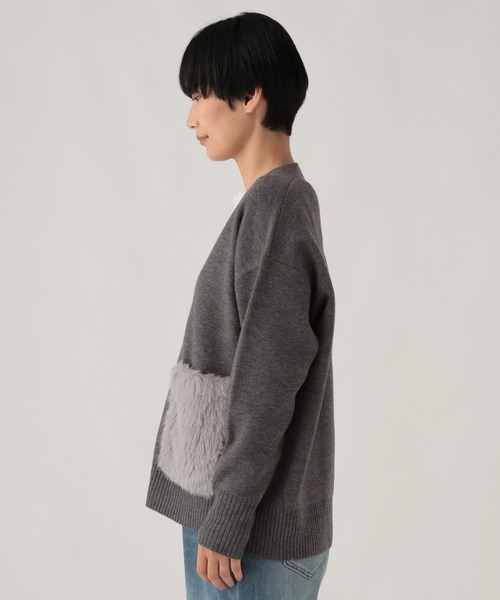 Elura(エルーラ)の「ポケットファーカーディガン/1078740(カーディガン/ボレロ・レディース・チャコールグレー/ホワイト・FREE)」の12枚目の写真