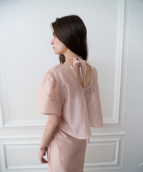 THEPORTA(ザ ポルタ)の「SHEER PUFF RIBBON BLOUSE, PETAL PINK(シャツ/ブラウス・レディース・その他・OS)」の2枚目の写真