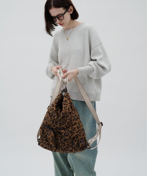 CIAOPANIC TYPY(チャオパニックティピー)の「:ZOZO限定【MumME】肩掛け/リュック使用可能!多収納2WAYBAG(バックパック/リュック・レディース・ホワイト/ブラック/キャメル・ONE SIZE)」の4枚目の写真