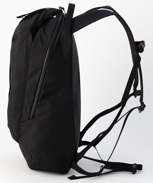ARC'TERYX(アークテリクス)の「ARC’TERYX/アークテリクス ヴェロ20 バックパック/Verro 20 Backpack(バックパック/リュック・メンズ・ブラック・ONE SIZE)」の2枚目の写真