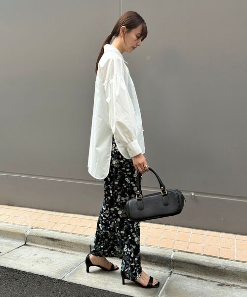 le.coeur blanc(ルクールブラン)の「TORRAZZO DONNA別注 ビジューギャザーシャツ(シャツ/ブラウス・レディース・ネイビー/ホワイト・38)」の14枚目の写真