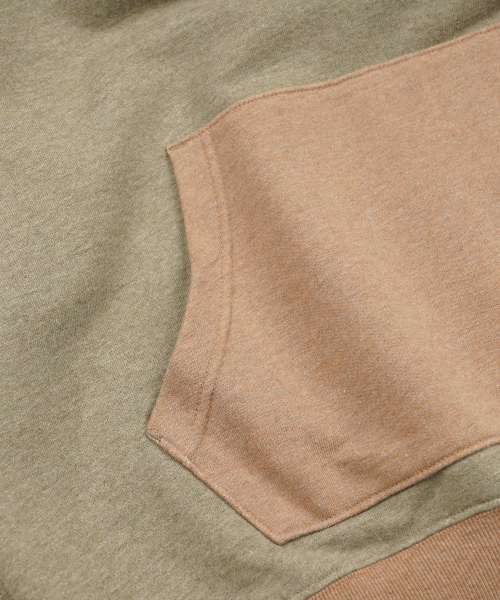 FRIZMWORKS（フリズムワークス）の「COLOR BLOCK POCKET HOODY _ MUSTARD（パーカー・メンズ・その他・SMALL/MEDIUM/LARGE/X-LARGE）」の5枚目の写真