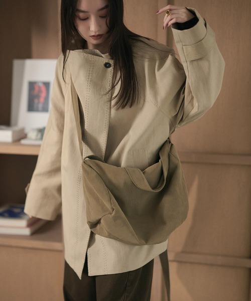 LAULEN(ローレン)の「soft drape shoulder bag /ソフトドレープショルダーバッグ(ショルダーバッグ・レディース・ブラウン/ベージュ/カーキ・FREE)」の4枚目の写真
