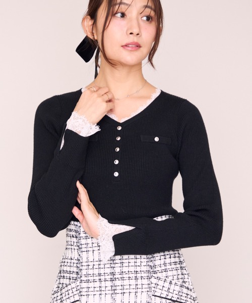 MISCH MASCH（ミッシュマッシュ）の「2026秋冬新作 レースレイヤードVネックリブニット（ニット/セーター・レディース・パープル/ホワイト/ブラック・ﾌﾘ-）」の21枚目の写真