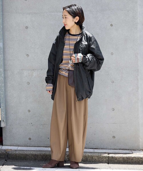 THE NORTH FACE(ザノースフェイス)の「《WEB限定》THE NORTH FACE/ノースフェイス Chimney Wind JK ジャケット NP22650(その他アウター・レディース・パープル/ブラック・SMALL)」の4枚目の写真