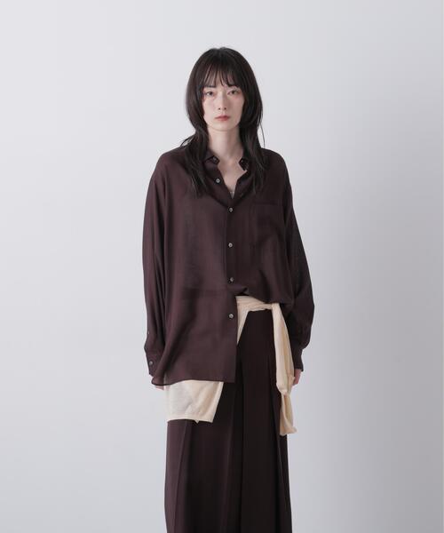 YLEVE(イレーヴ)の「YLEVE / 2/72 SUPER 100’s WOOL HIGH-TWIST VOILE SHIRT(シャツ/ブラウス・レディース・ベージュ/ブラウン系その他2・0/1)」の2枚目の写真