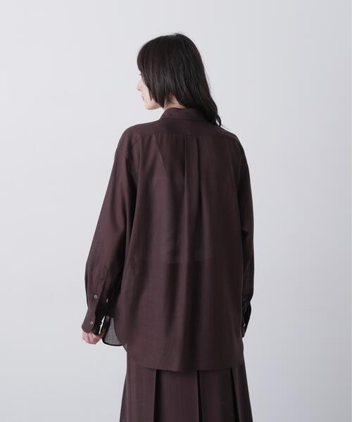 YLEVE(イレーヴ)の「YLEVE / 2/72 SUPER 100’s WOOL HIGH-TWIST VOILE SHIRT(シャツ/ブラウス・レディース・ベージュ/ブラウン系その他2・0/1)」の14枚目の写真