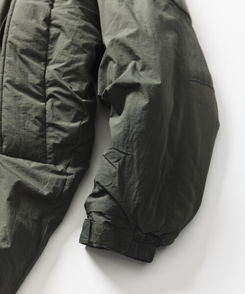FREAK'S STORE（フリークスストア）の「PRIMALOFT MONSTER COAT/プリマロフト モンスターコート（ブルゾン・メンズ・ブラック/チャコールグレー/グリーン/セージグリーン・SMALL/LARGE/MEDIUM）」の13枚目の写真