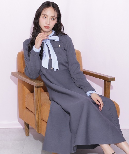 JILL by JILL STUART(ジルバイジルスチュアート)の「フリルディテールニットワンピース(ワンピース・レディース・ネイビー/モカ/グレー・FREE)」の1枚目の写真