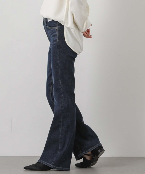Gready Brilliant(グレディブリリアン)の「LISAフレア(デニムパンツ・レディース・ブルー系・28/30/29)」の19枚目の写真
