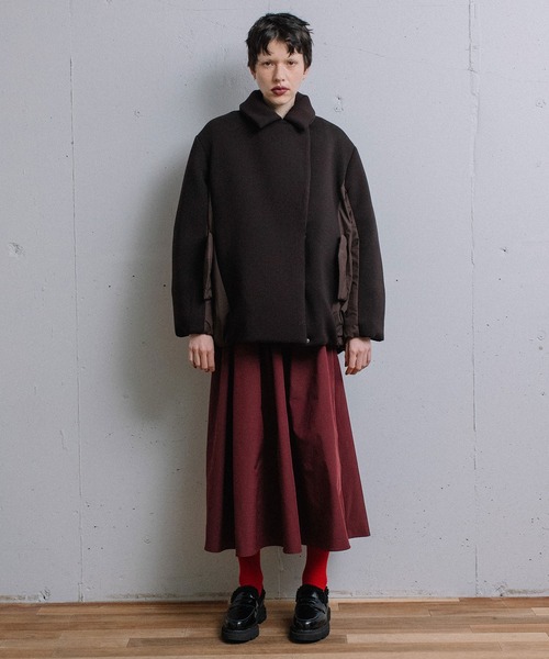 MARECHAL TERRE(マルシャルテル)の「テーラードブルゾンコート(ピーコート・レディース・ブラック/ネイビー/サンドベージュ/ブラウン・MEDIUM)」の6枚目の写真