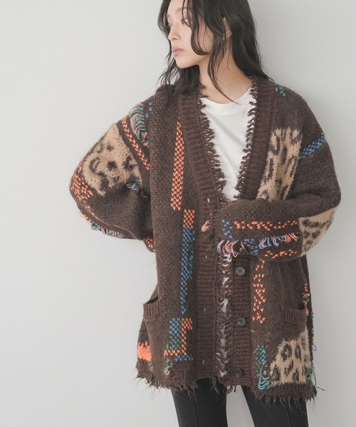 mili an deni(ミリアンデニ)の「レオパードジャガードオーバーサイズカーディガン(カーディガン/ボレロ・レディース・ブラウン/チャコールグレー・M)」の20枚目の写真