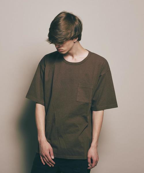 MONKEY TIME(モンキータイム)の「<monkey time by CALUX> ∴ オーバーダイ 1ポケ ビッグ Tシャツ◆(Tシャツ/カットソー・メンズ・コバルトブルー/ライトピンク/ダークグリーン/モカ/オリーブ/ブラウン/ダークグレー/ホワイト・LARGE/MEDIUM/SMALL/X-LARGE)」の1枚目の写真