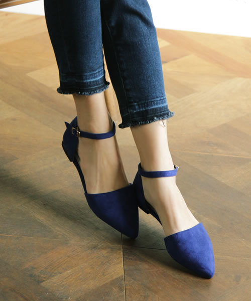 SESTO（セスト）の「アンクルストラップのポインテッドトゥフラットパンプス（パンプス・レディース・ボルドー/レオパード/パイソン/ダークブラウン/レッド/ブラック/ピンクベージュ/ライトグレー/ピンク/ネイビー/ブルー系その他/イエロー/グレイッシュベージュ/その他/ブラウン/チェック・L/3L/S/M/LL）」の7枚目の写真