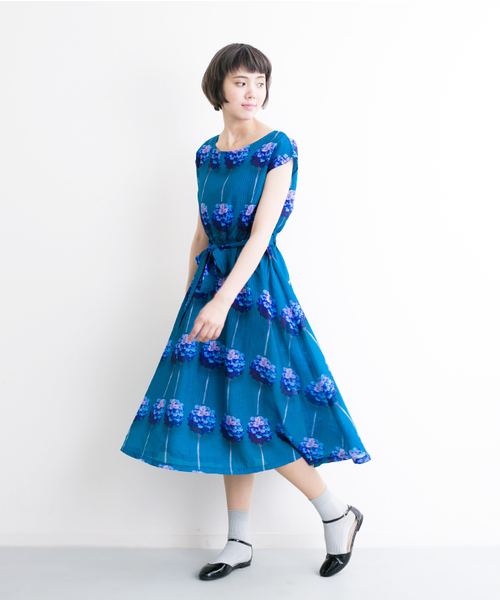 merlot plus（メルロープリュス）の「ストライプフラワー柄ウエストマークワンピース5925（ワンピース・レディース・ピンク/ブラック/ブルーグリーン・FREE）」の3枚目の写真