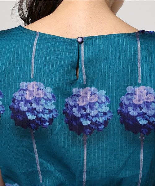 merlot plus（メルロープリュス）の「ストライプフラワー柄ウエストマークワンピース5925（ワンピース・レディース・ピンク/ブラック/ブルーグリーン・FREE）」の4枚目の写真