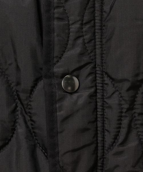 green label relaxing（グリーンレーベルリラクシング）の「[WEB限定] CB ウラサーマルキルティング ロング ジャケット ◆（ミリタリージャケット・レディース・ブラック/オリーブ・38/36）」の7枚目の写真