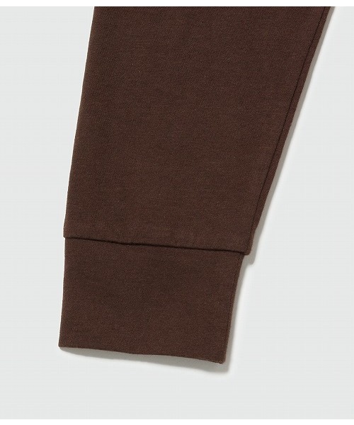 ADAM ET ROPE'(アダムエロペ)の「【ALOYE】別注 フハク切り替えロングスリーブT(Tシャツ/カットソー・メンズ・ベージュ/ネイビー・L/M)」の5枚目の写真